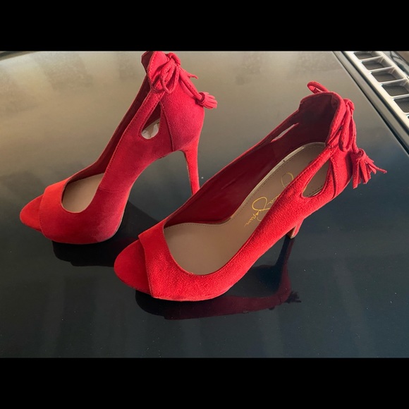 Red high heels - Picture 5 of 5